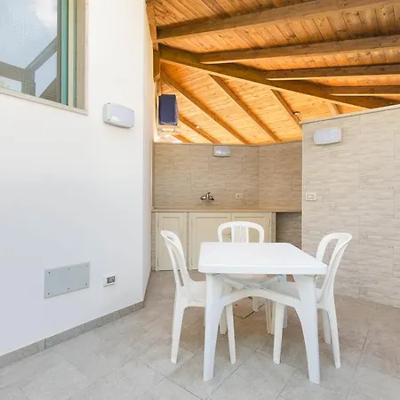 Elide Apartment *