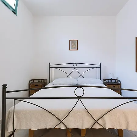 Elide Apartment *